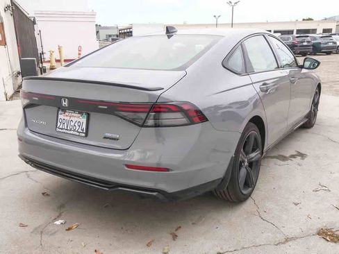 Used 2025 Honda Accord Sport image 9