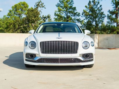 Used 2022 Bentley Flying Spur V8