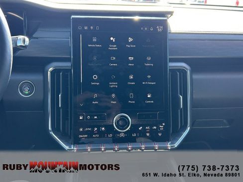 Used 2024 GMC Acadia AT4 w/ Luxury Package AWD/4WD image 17