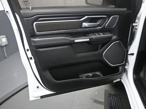 Used 2023 RAM 1500 Laramie image 12