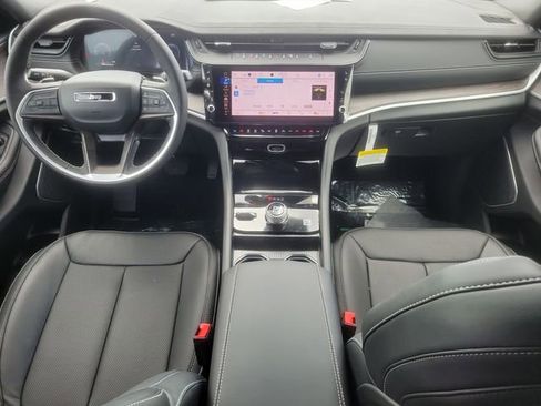 New 2026 Jeep Grand Cherokee Limited AWD/4WD image 10
