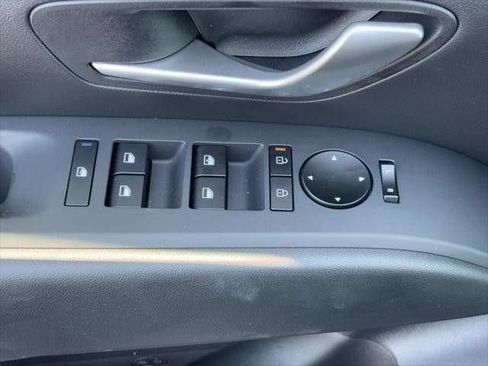 Used 2026 Hyundai Tucson SE FWD image 18