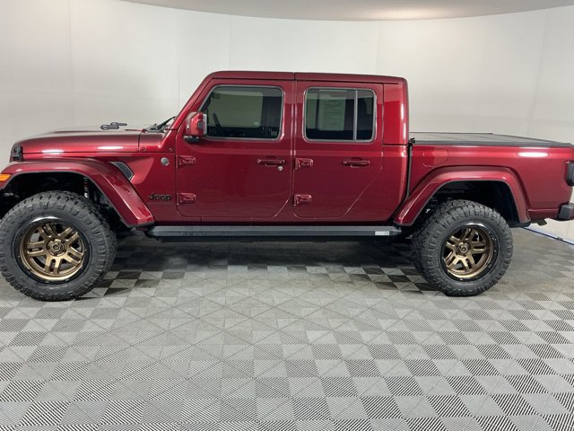Used 2021 Jeep Gladiator Overland AWD/4WD image 6