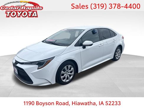 Certified 2023 Toyota Corolla LE image 1