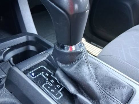 Used 2017 Toyota Tacoma TRD Sport w/ Tow Package (A/T) AWD/4WD image 33