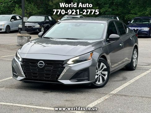 Used 2024 Nissan Altima 2.5 S FWD image 1