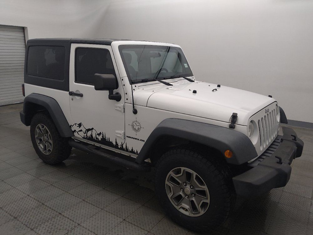 Used 2014 Jeep Wrangler Rubicon w/ Connectivity Group AWD/4WD image 11