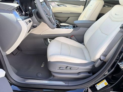 New 2026 Cadillac XT5 Premium Luxury AWD/4WD image 4