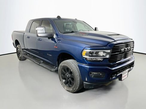 Used 2024 RAM 2500 Laramie w/ Night Edition AWD/4WD image 4