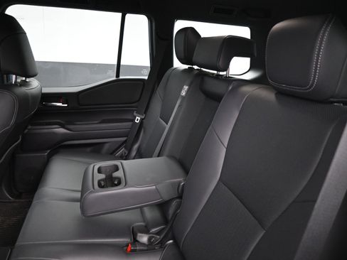 Used 2024 Toyota Land Cruiser image 18