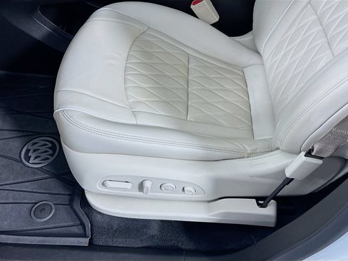 Used 2023 Buick Enclave Avenir w/ Avenir Technology Package FWD image 20