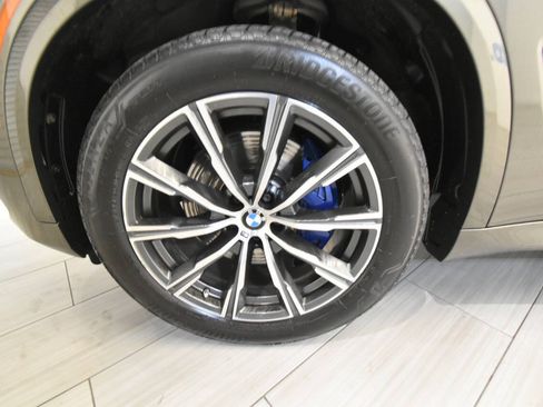 Used 2022 BMW X5 xDrive40i w/ M Sport Package AWD/4WD image 10