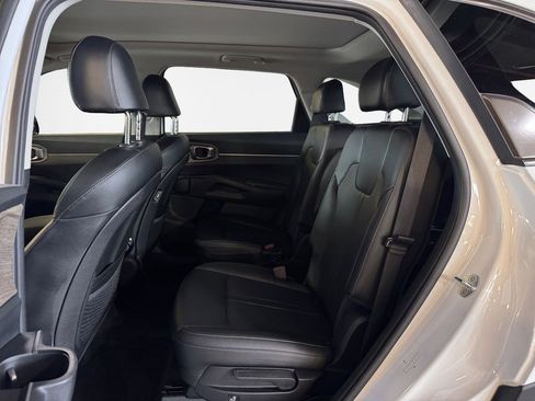 Certified 2022 Kia Sorento X-Line EX AWD/4WD image 24
