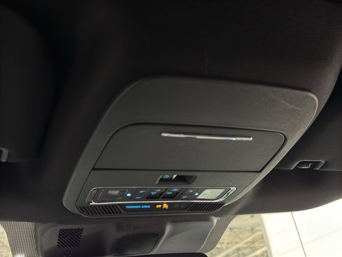 Used 2022 Ford F150 Platinum w/ FX4 Off-Road Package image 35