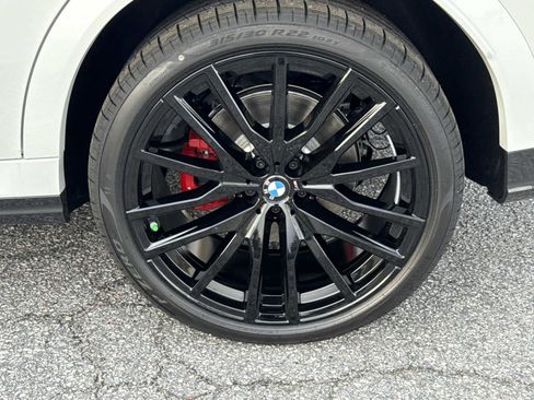 New 2026 BMW X6 xDrive40i w/ Executive Package image 12