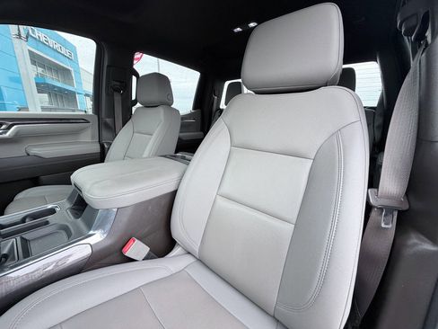 Used 2024 Chevrolet Silverado 1500 LTZ image 23