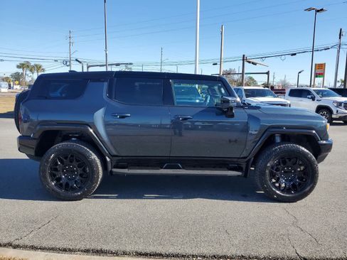 New 2025 GMC Hummer EV 3X w/ LPO, Dark Essentials Package AWD/4WD image 7