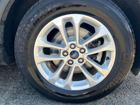 Used 2022 Ford Escape SE image 14