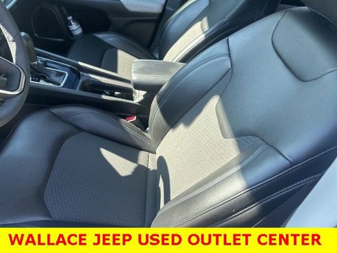 Used 2022 Jeep Compass Latitude image 4