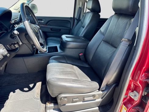 Used 2012 Chevrolet Suburban LT w/ All-Star Edition AWD/4WD image 19