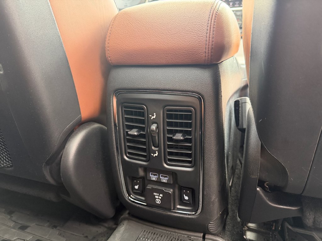 Used 2021 Jeep Grand Cherokee Summit AWD/4WD image 26