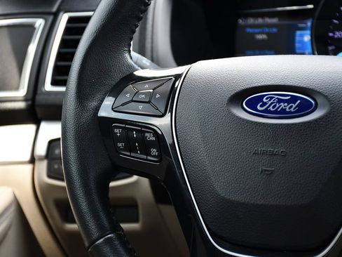 Used 2018 Ford Explorer Limited w/ Equipment Group 301A AWD/4WD image 26