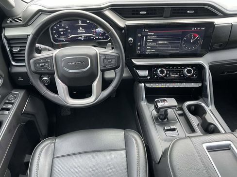 Used 2022 GMC Sierra 1500 Denali w/ Denali Reserve Package image 23