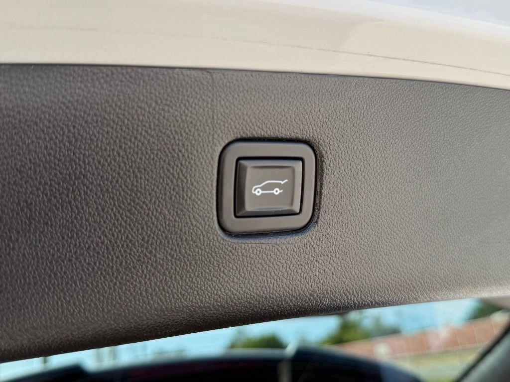 Used 2020 Chevrolet Blazer RS AWD/4WD image 21