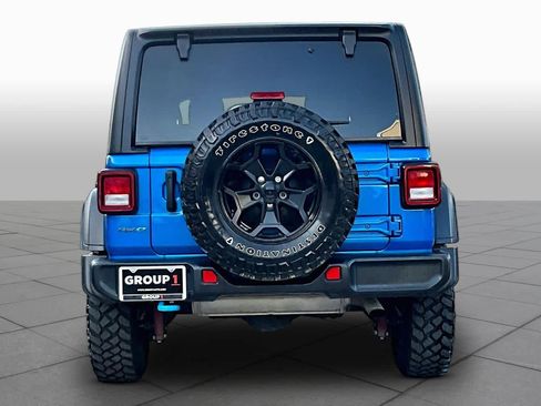Used 2023 Jeep Wrangler Unlimited w/ Convenience Group AWD/4WD image 5