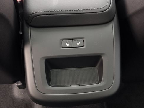 New 2026 Volvo XC60 B5 Plus w/ Protection Package Premier image 22