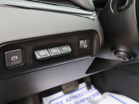 Used 2023 Buick Enclave Avenir w/ Trailering Package, 5000 lbs. image 18