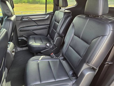 Used 2026 GMC Acadia Elevation w/ Black Edition FWD image 24