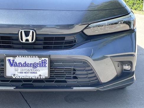 Used 2024 Honda Civic Touring image 8