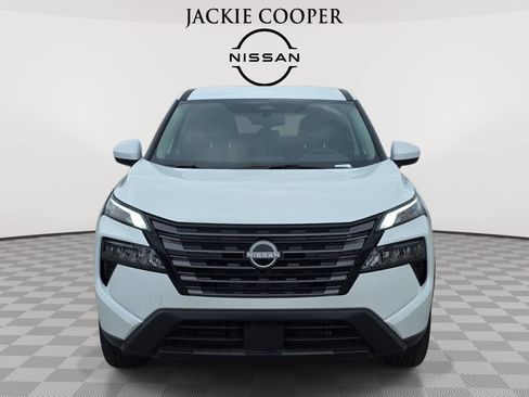 New 2026 Nissan Rogue SV w/ Cold Weather Package FWD image 2