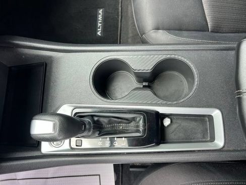 Used 2024 Nissan Altima 2.5 S FWD image 20