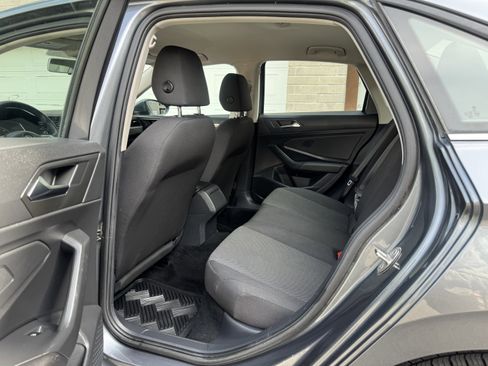 Used 2020 Volkswagen Jetta SE FWD image 20