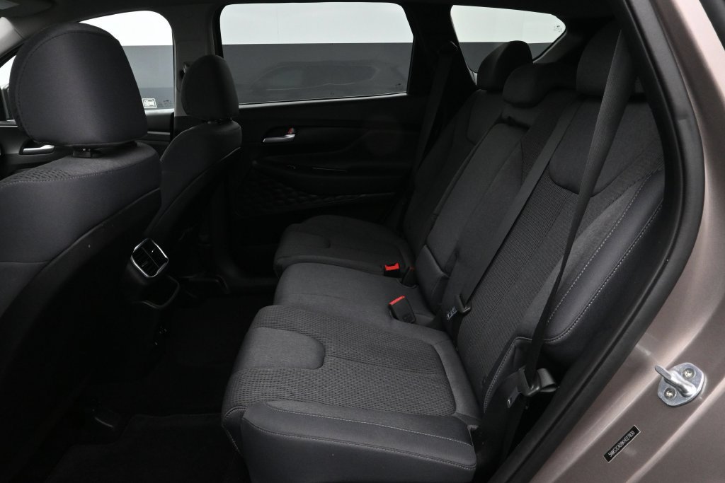 Used 2019 Hyundai Santa Fe SE AWD/4WD image 12