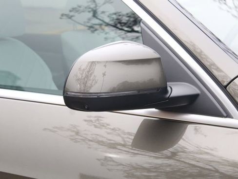 Used 2025 BMW X7 xDrive40i image 12