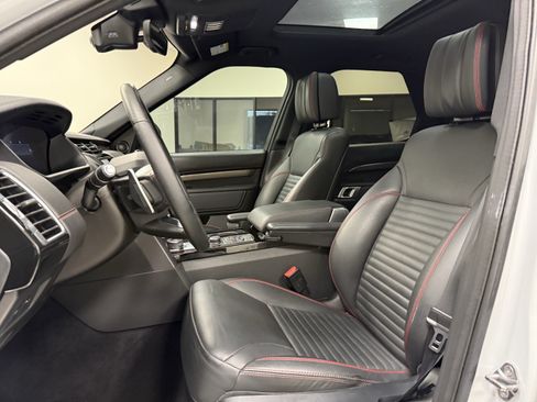 Used 2018 Land Rover Discovery HSE Luxury AWD/4WD image 12