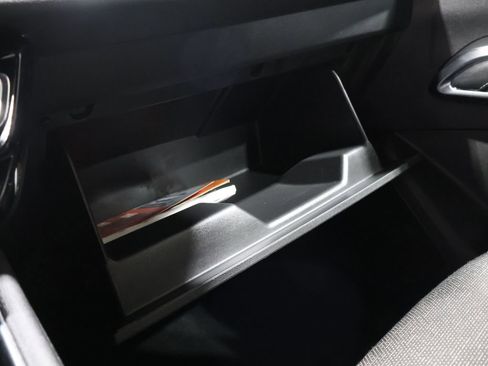 Used 2024 Chevrolet Traverse LT image 30