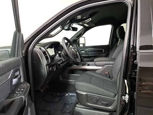 New 2026 RAM 2500 Big Horn AWD/4WD image 11