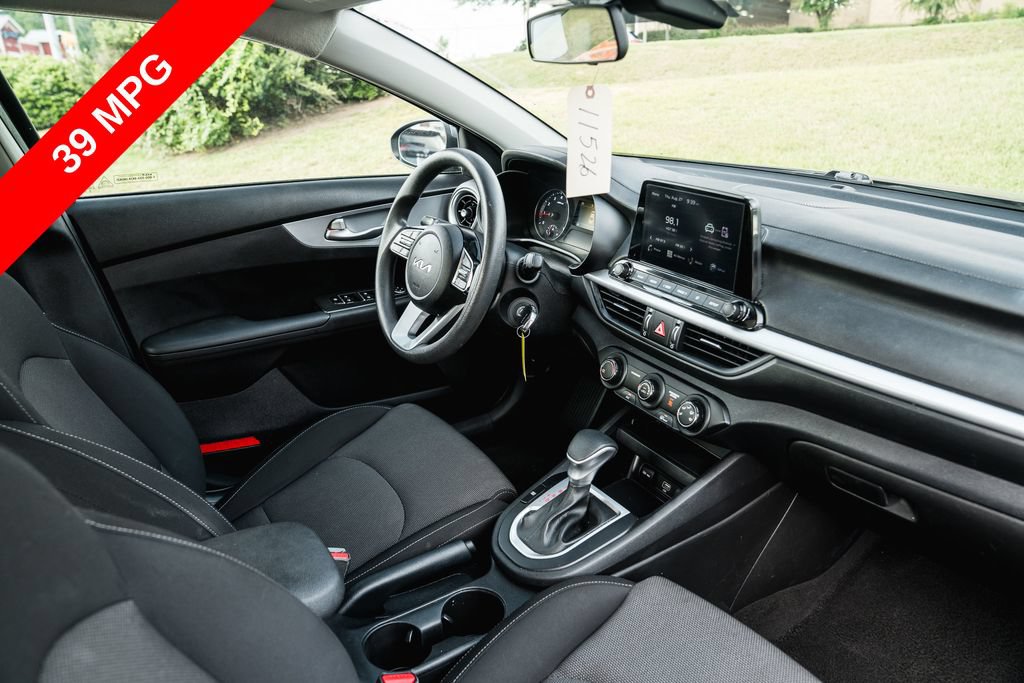 Used 2024 Kia Forte LXS FWD image 10
