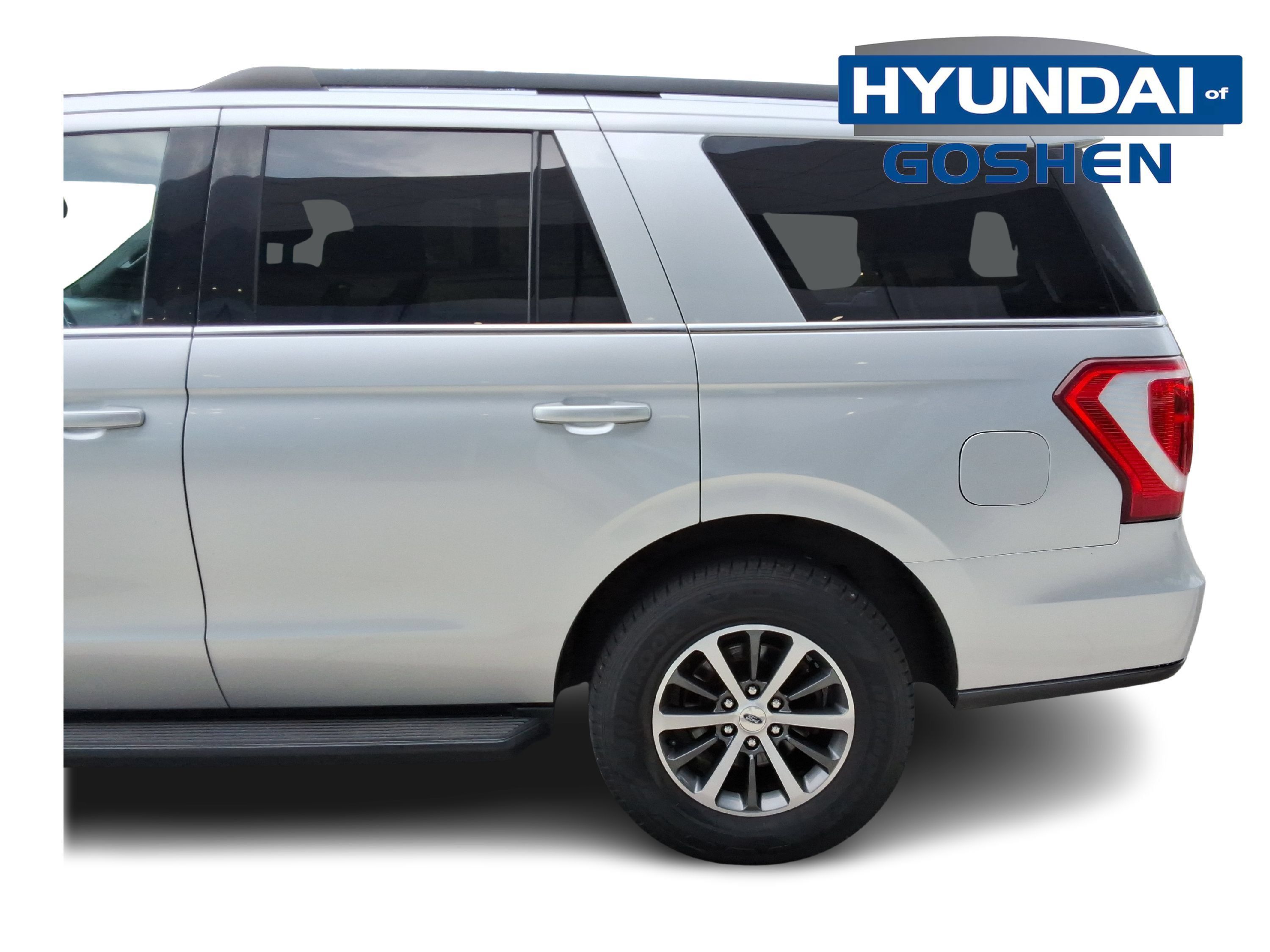 Used 2018 Ford Expedition XLT w/ Equipment Group 201A AWD/4WD image 6