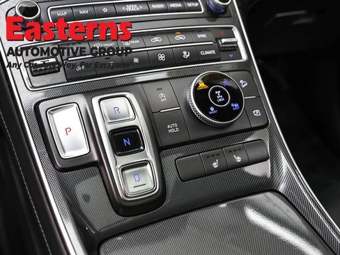 Used 2021 Hyundai Santa Fe SEL w/ Convenience + Premium Package AWD/4WD image 13