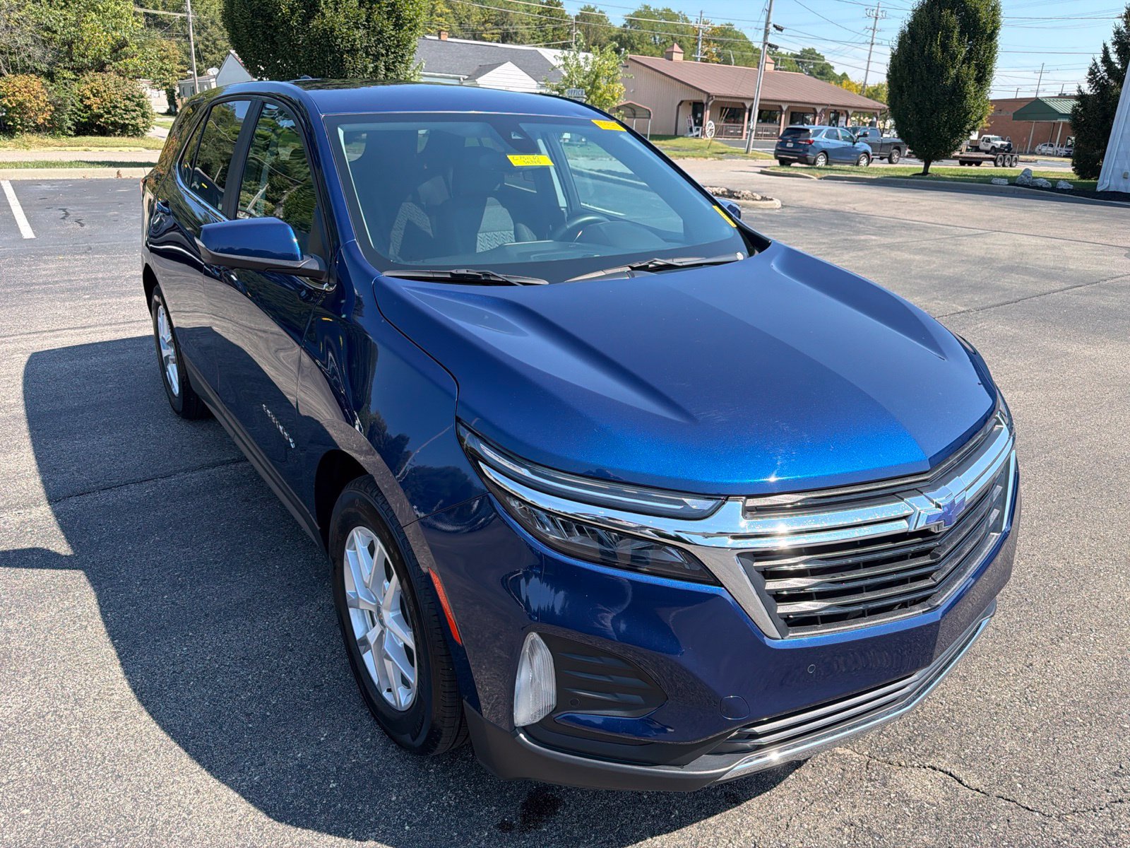 Used 2023 Chevrolet Equinox LT FWD image 7