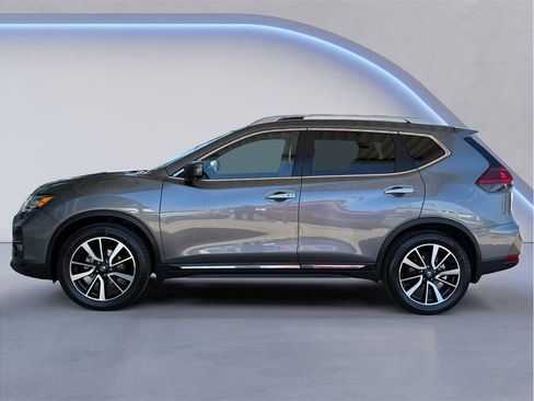 Used 2018 Nissan Rogue SL w/ Premium Package FWD image 3