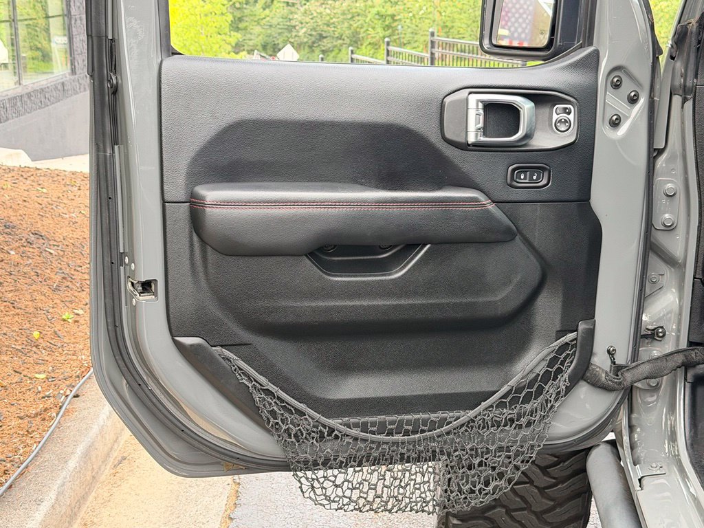 Used 2018 Jeep Wrangler Unlimited Rubicon AWD/4WD image 30