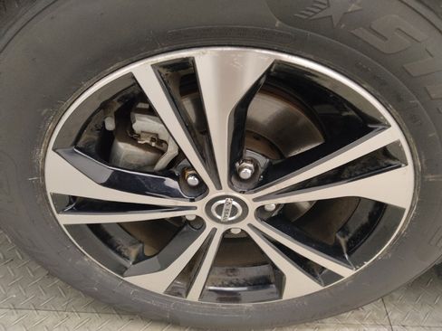 Used 2022 Nissan Sentra SV w/ All-Weather Package FWD image 31