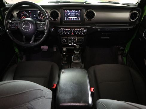 Used 2018 Jeep Wrangler Unlimited Sport S AWD/4WD image 15