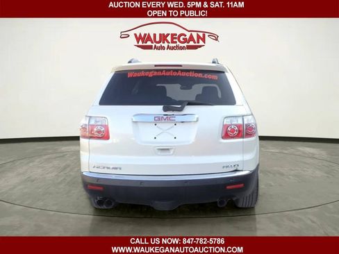 Used 2011 GMC Acadia SLT w/ Technology Package AWD/4WD image 6